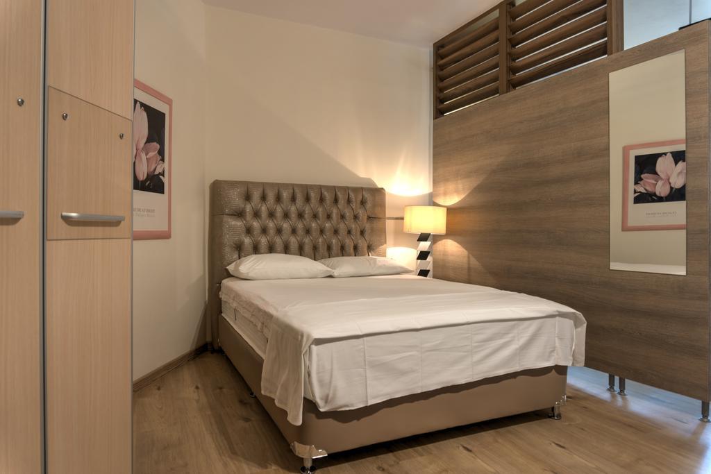 Kouros Studios كافالا المظهر الخارجي الصورة